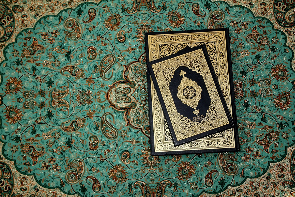 Discover the Versatility of the ASYLANA Lilac Islamic Prayer Rug for ...